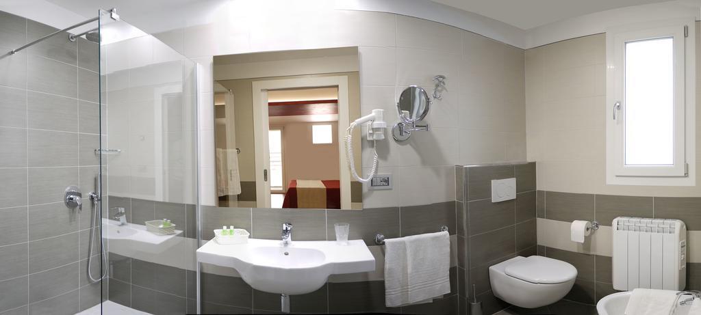 בסאנו דל גראפה Hotel Dal Ponte מראה חיצוני תמונה